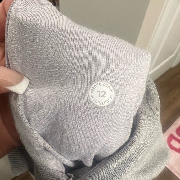 Lululemon studio dance joggers size 12 - Picture 4 of 5